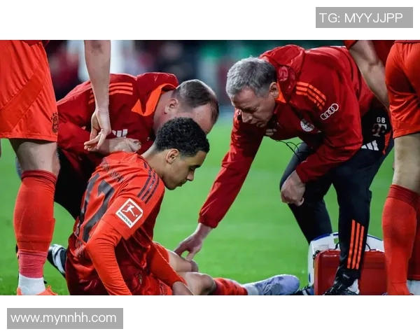 欧冠6冠王惊险保分，拜仁85%控球狂轰24脚，发明52年德甲神迹